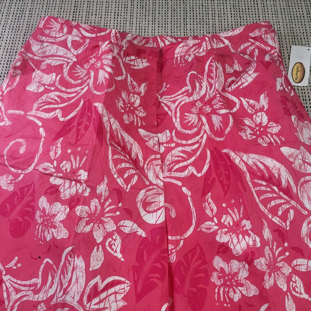 Talbots Shorts Womens 6 Pink White Tropical Floral Cotton Stretch Summer Casual